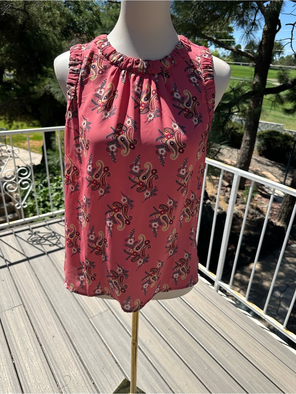 LOFT Pink Paisley Sleeveless Gathered Neck Camisole